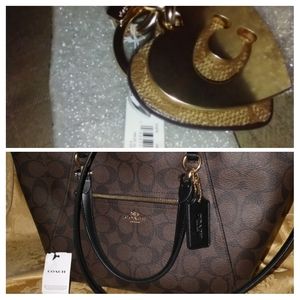 NWT Coach gold hear keychain and like new Coach handbag in signature canvas